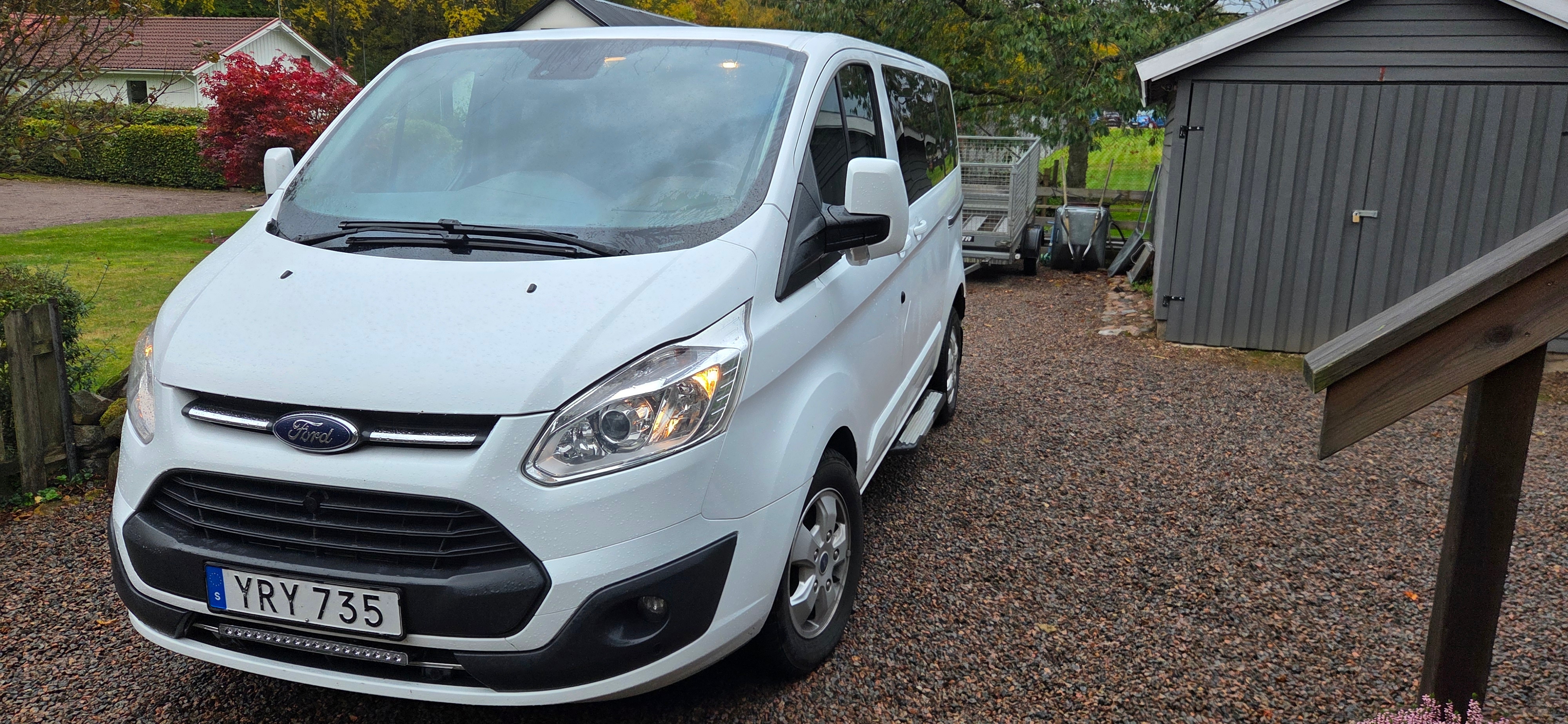 Ford Tourneo Custom SelectShift 2018, bild 4/10