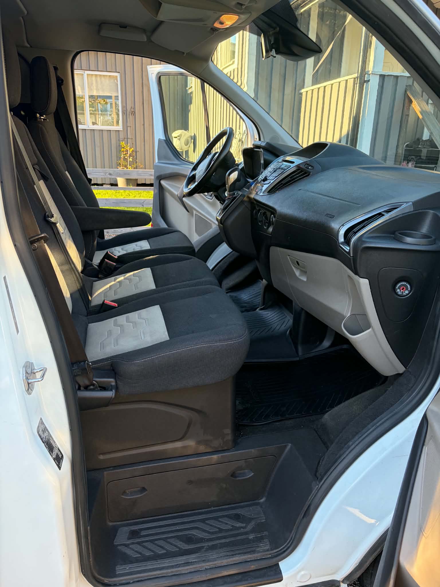 Ford Tourneo Custom SelectShift 2018, bild 7/10