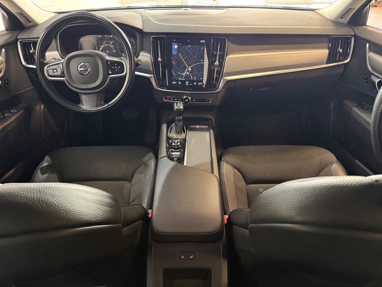 Volvo V90 D4 Momentum 2019, bild 4/10
