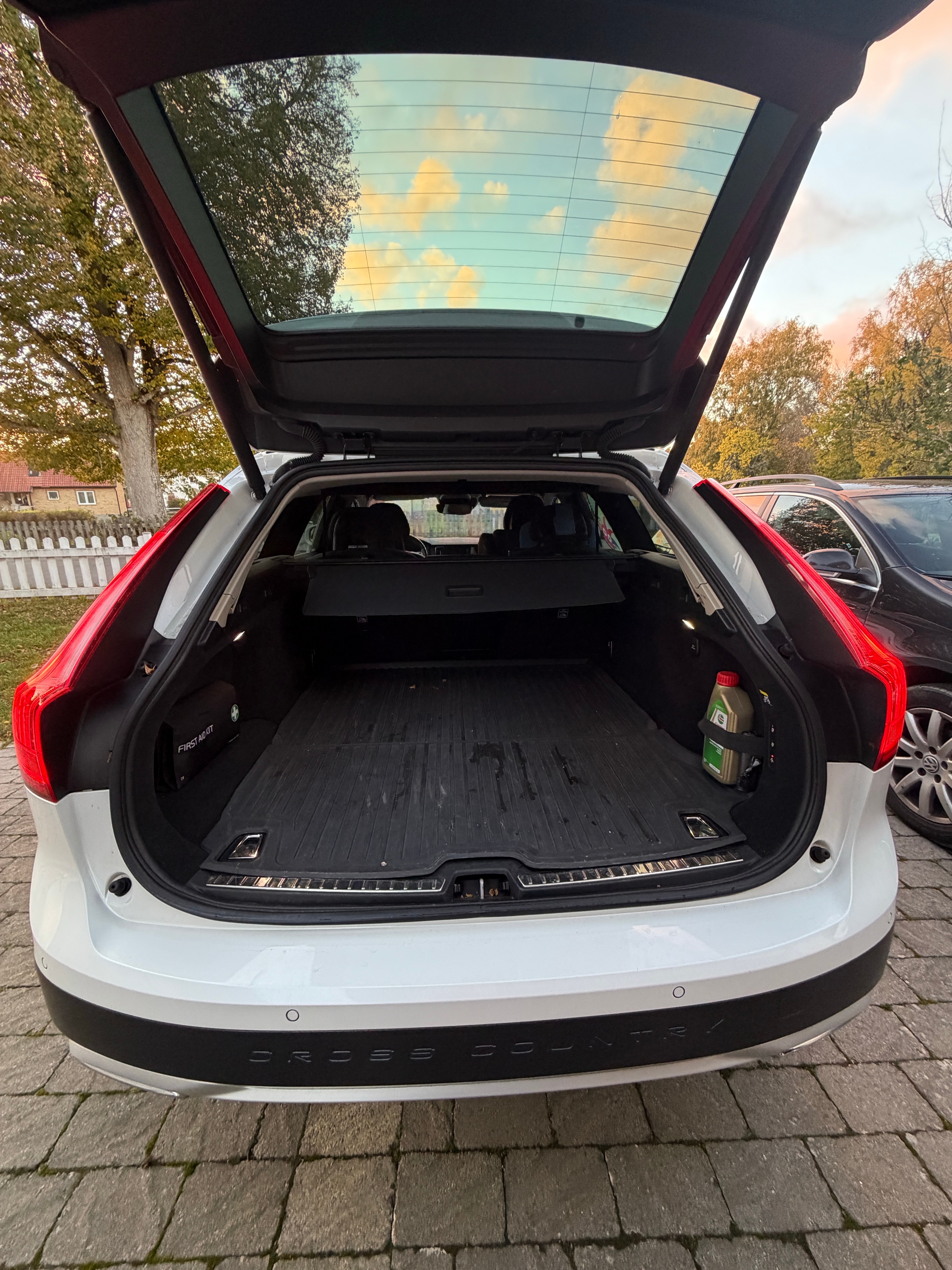 Volvo V90 D4 Momentum 2017, bild 5/10