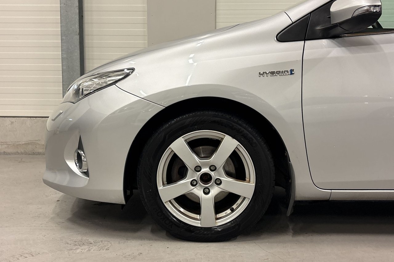 Toyota Auris 1.8 Hybrid Edition 2015, bild 6/10