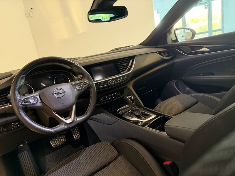 Opel Insignia 2.0 Turbo Business 2018, bild 8/8