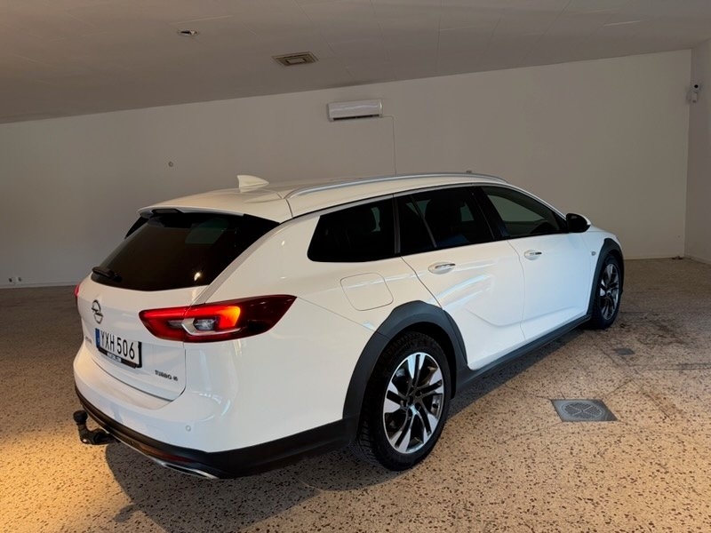 Opel Insignia 2.0 Turbo Business 2018, bild 3/8
