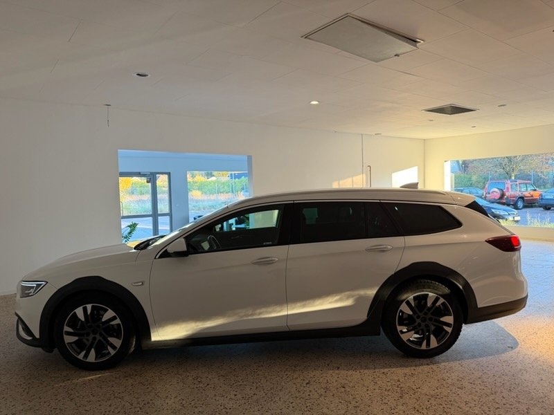 Opel Insignia 2.0 Turbo Business 2018, bild 5/8