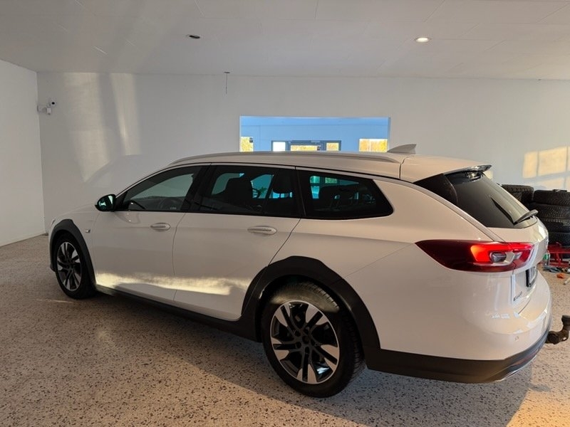 Opel Insignia 2.0 Turbo Business 2018, bild 4/8