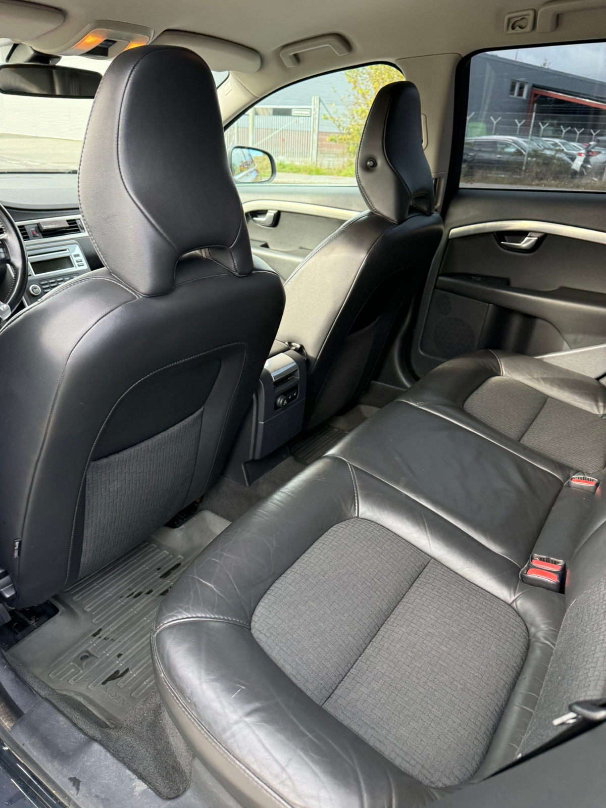 Volvo V70 D3 Momentum 2011, bild 8/8