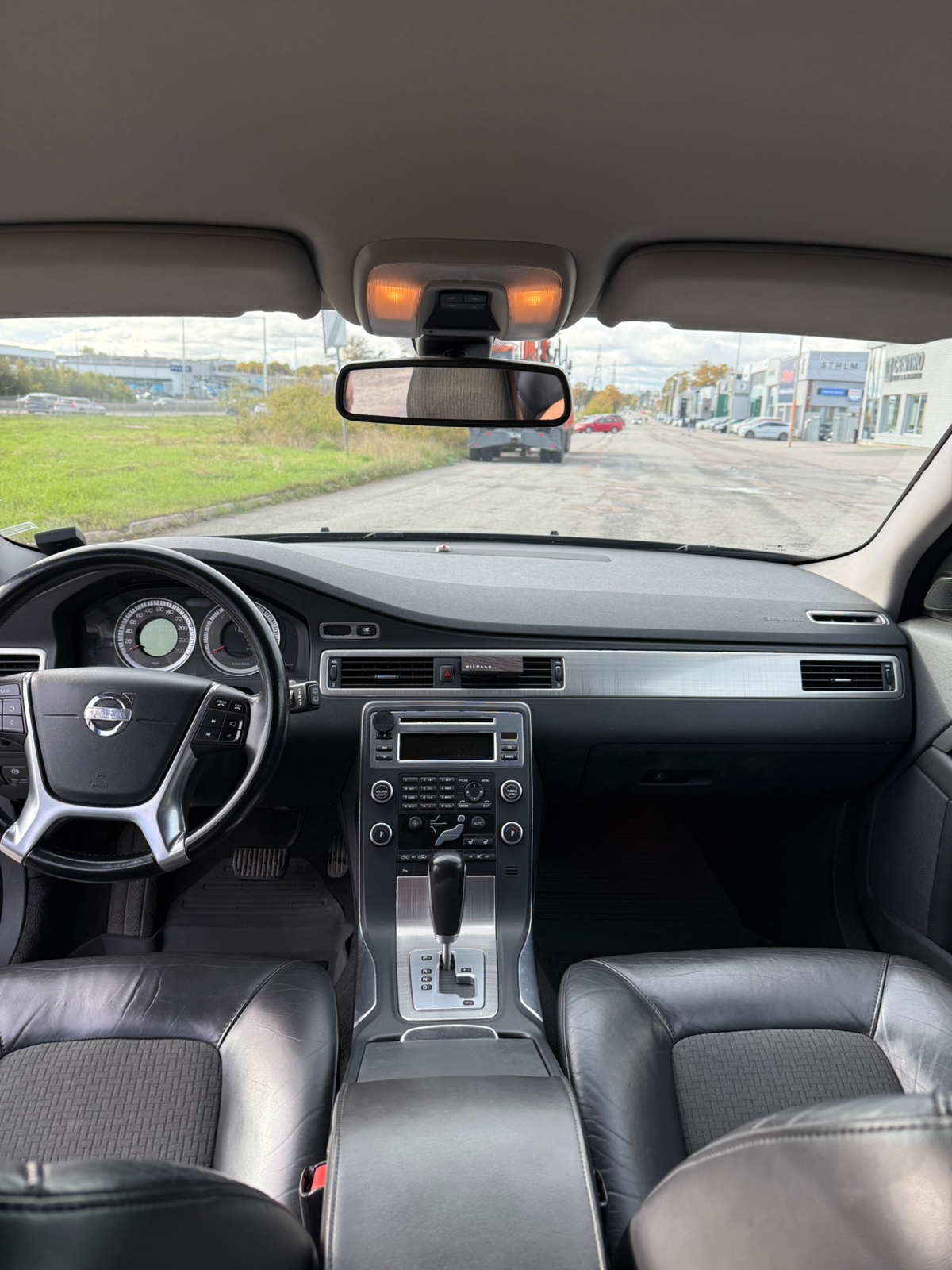 Volvo V70 D3 Momentum 2011, bild 7/8