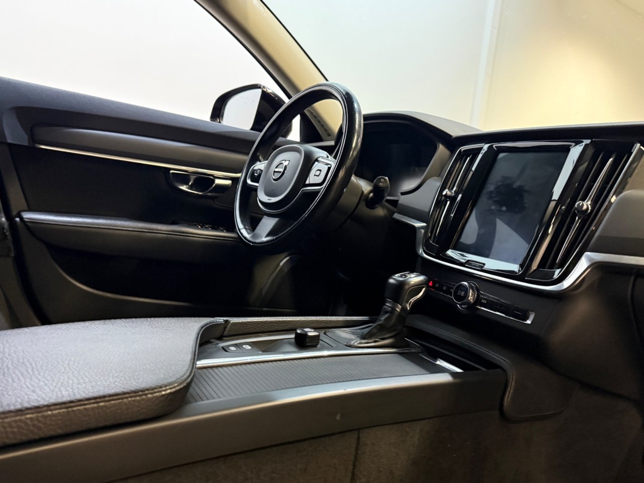 Volvo V90 D4 2018, bild 6/10