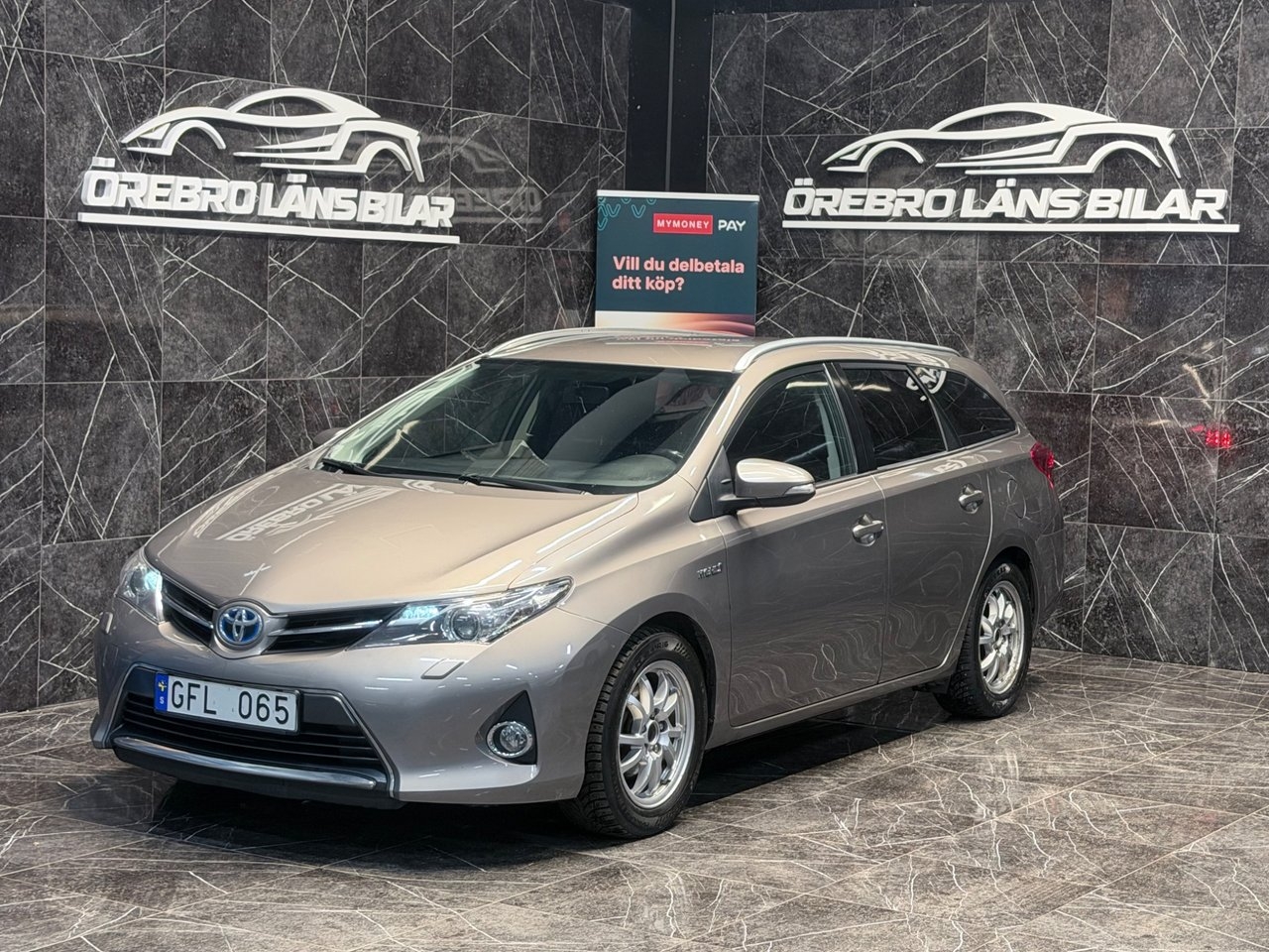 Toyota Auris 1.8 Hybrid 2014, bild 7/10