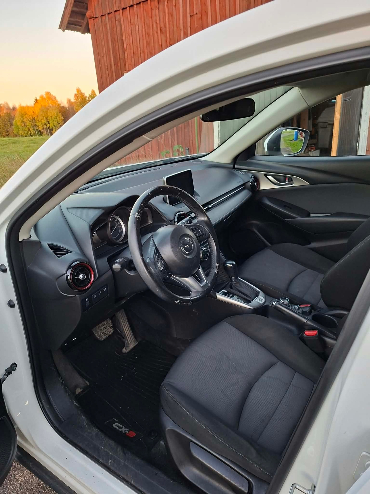 Mazda CX-3 2016, bild 4/5