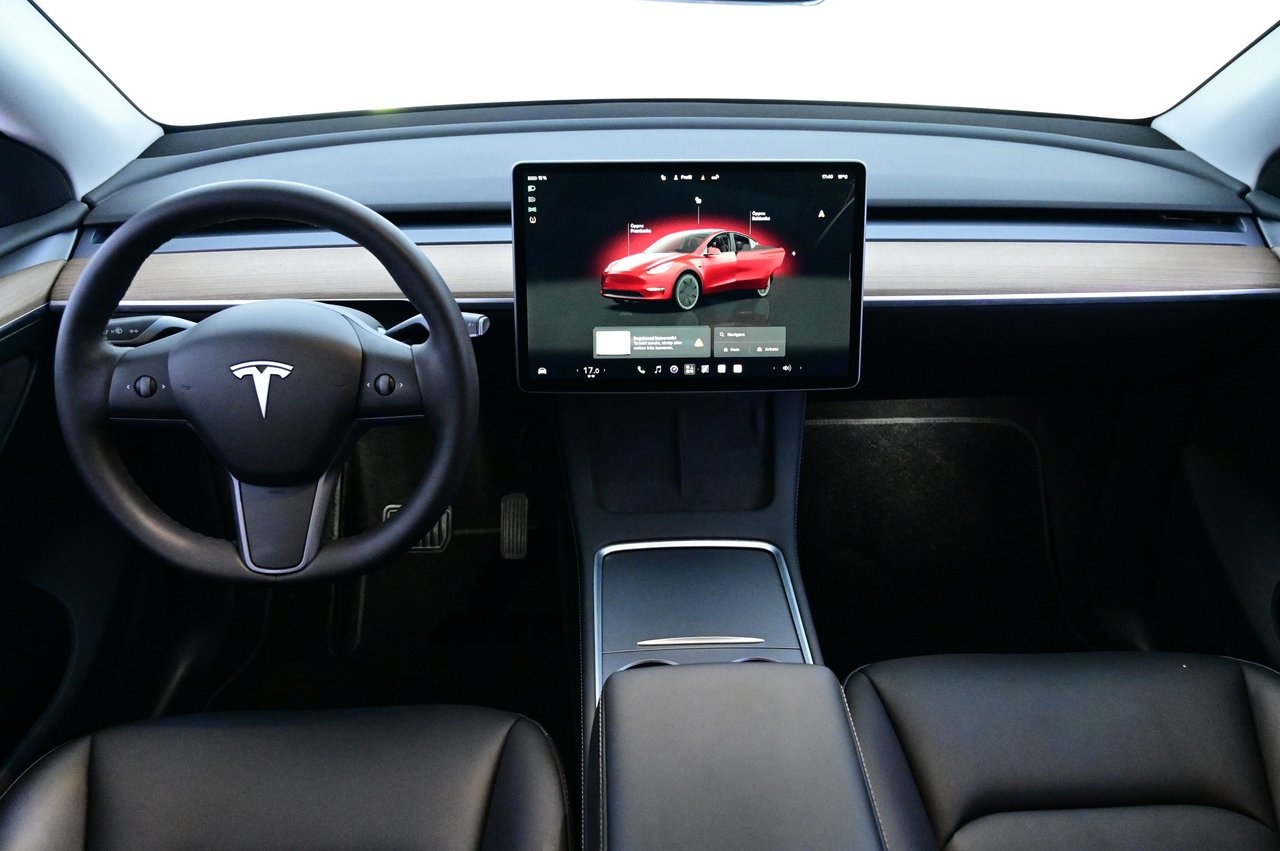 Tesla Model Y 2022, bild 6/10