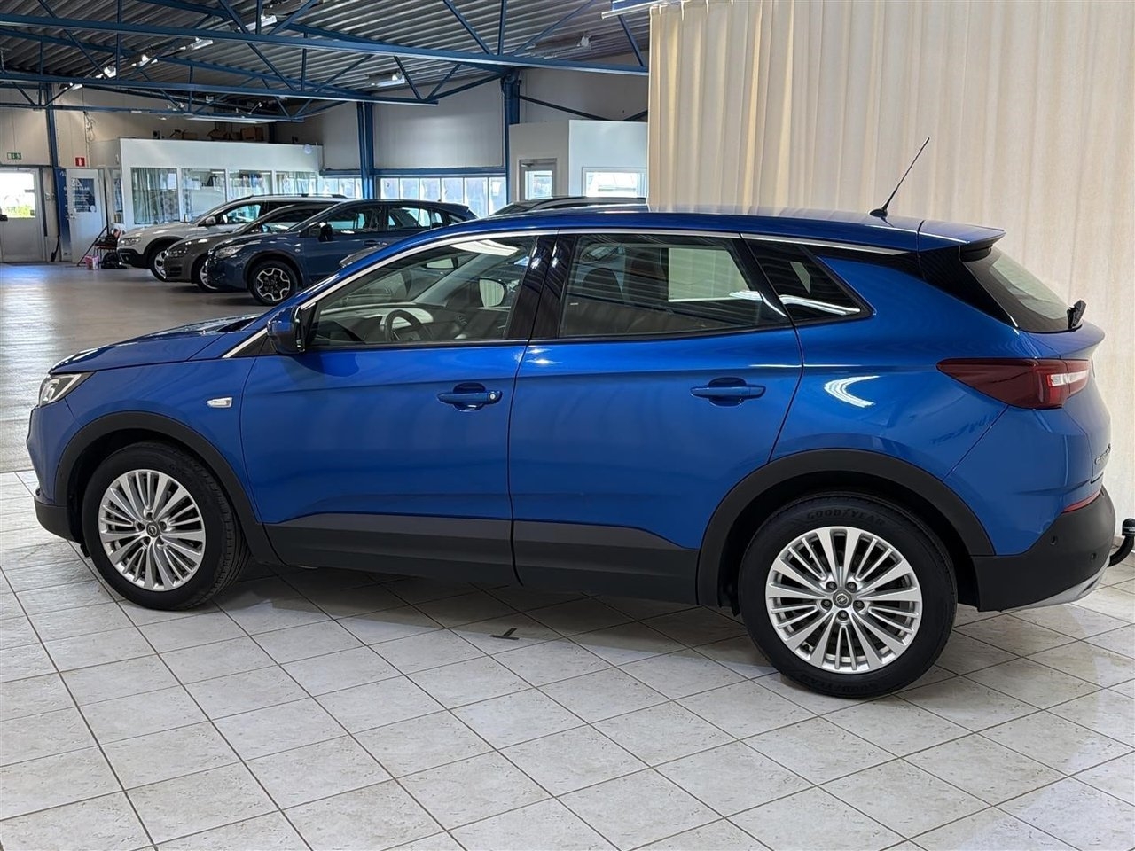 Opel Grandland X 1.6 Turbo 2019, kuva 3/10