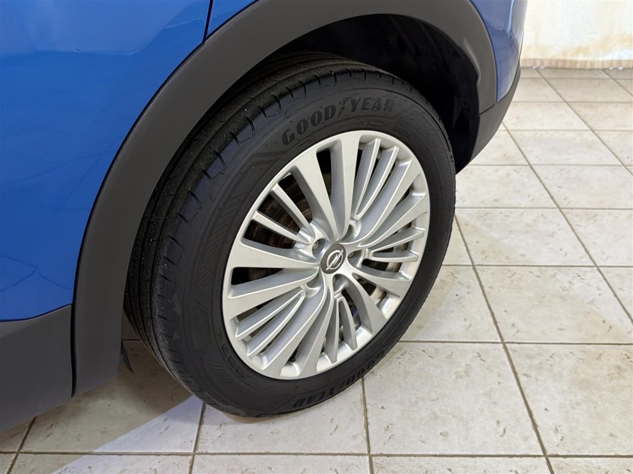 Opel Grandland X 1.6 Turbo 2019, kuva 5/10