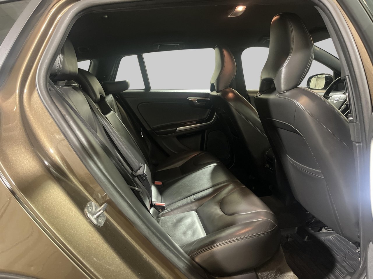 Volvo V60 D4 Summum Business Advanced 2017, bild 5/10