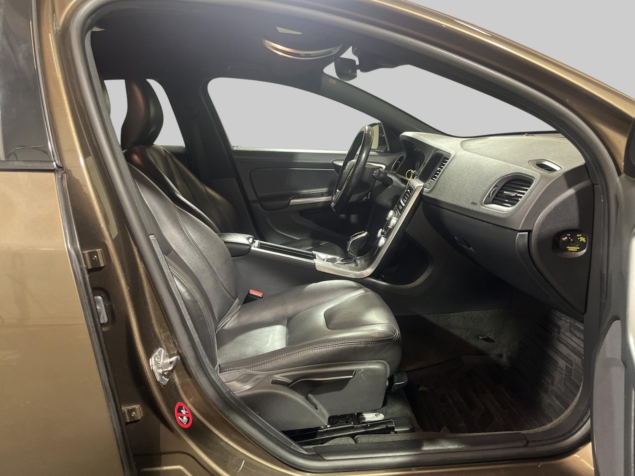 Volvo V60 D4 Summum Business Advanced 2017, bild 4/10