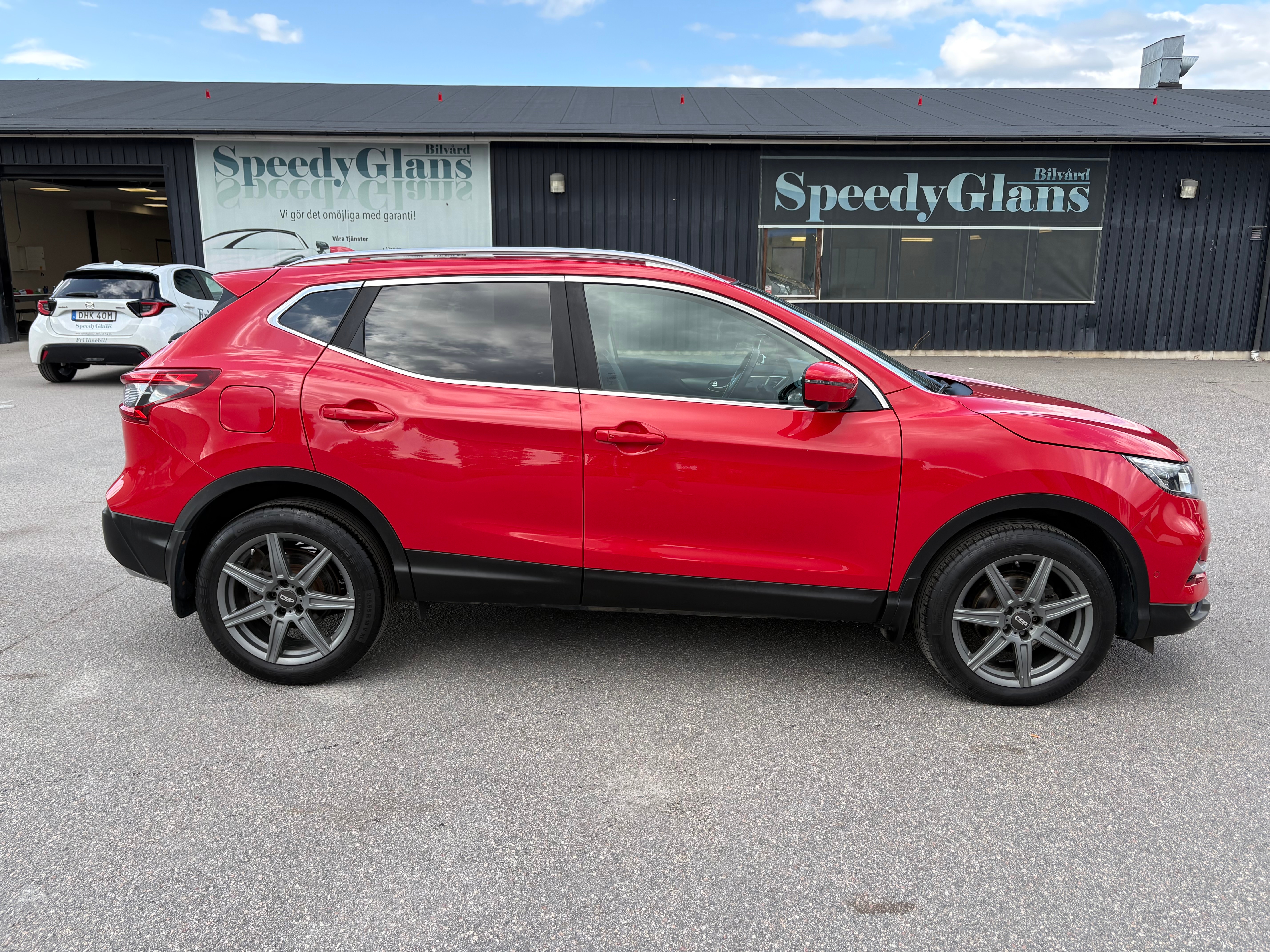 Nissan Qashqai 1.2 DIG-T Tekna 2018, bild 6/10