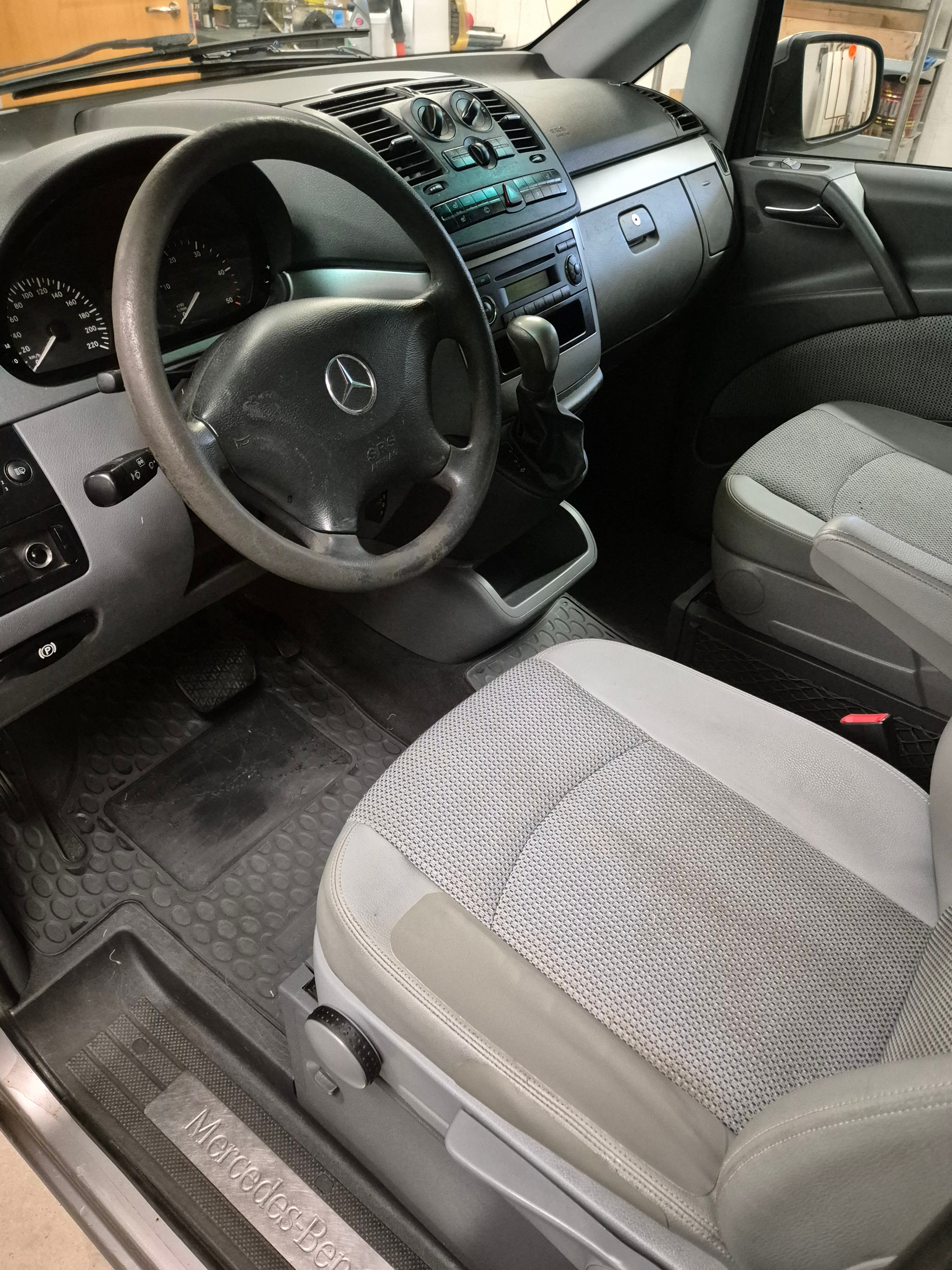 Mercedes-Benz Viano 2010, bild 4/10