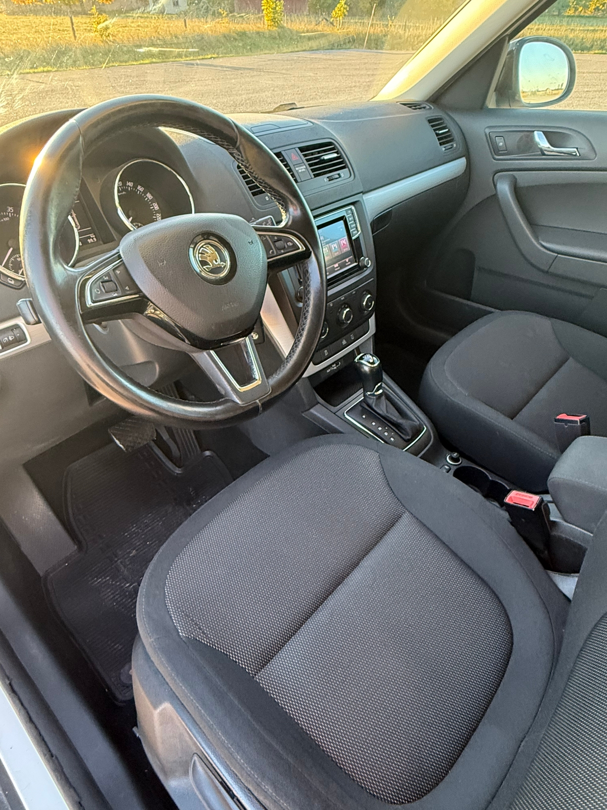 Skoda Yeti 2.0 TDI 2015, bild 5/7