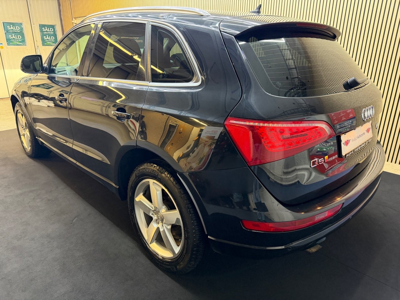 Audi Q5 2.0 TFSI Design 2009, bild 3/10