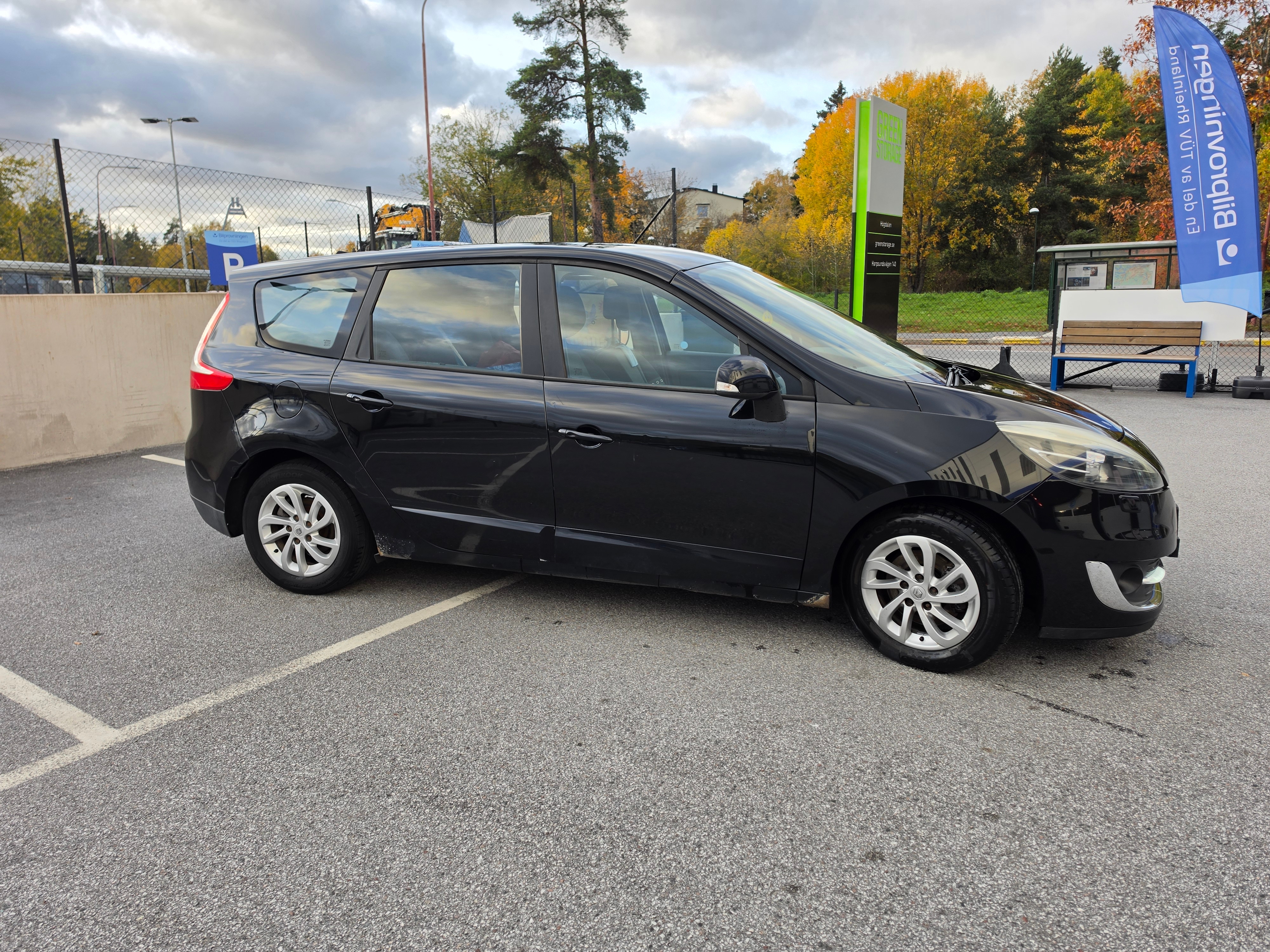 Renault Grand Scenic dCi 110 FAP 2012, bild 5/6