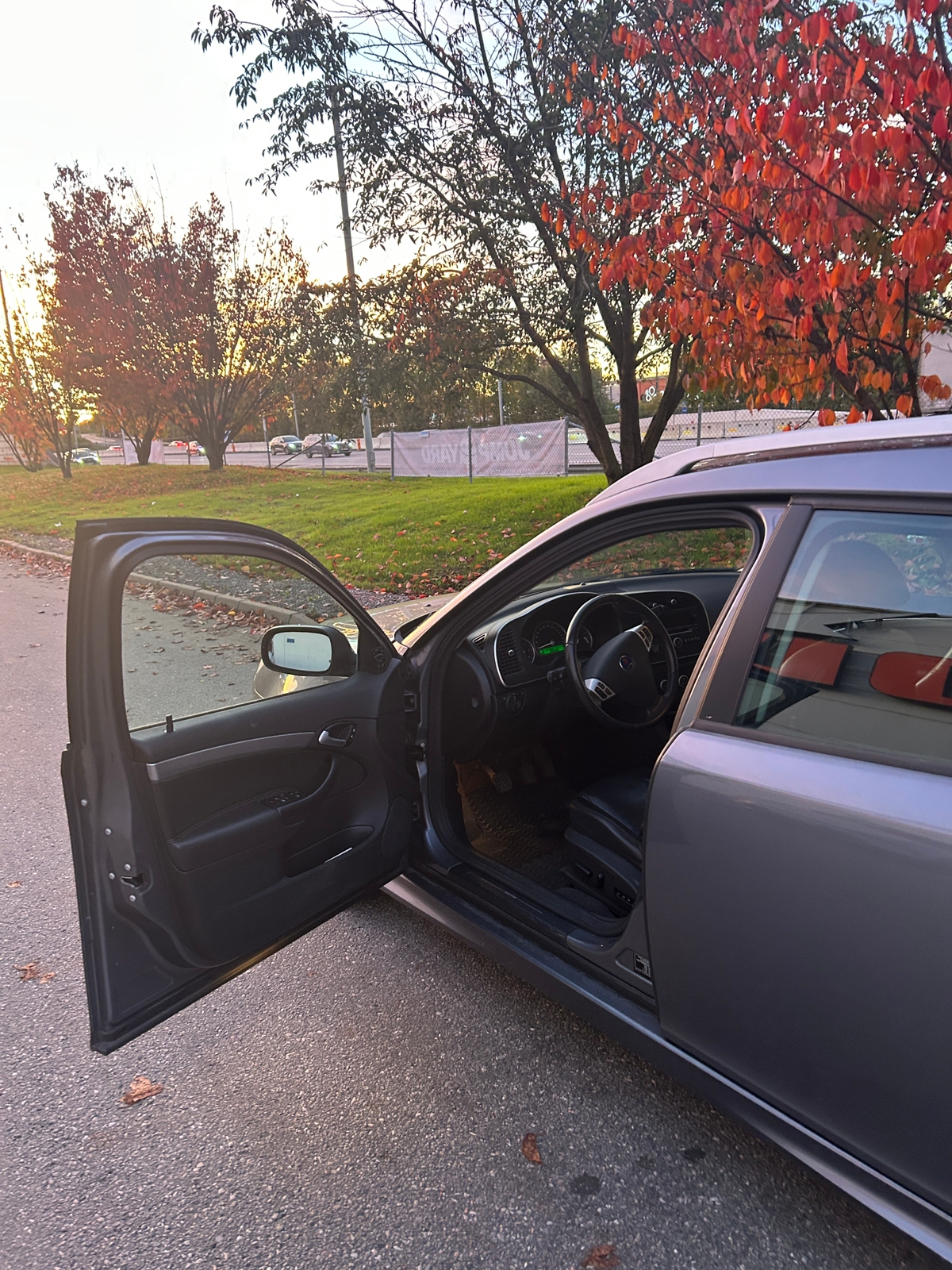 Saab 9-3 1.9 TiD 2010, bild 5/8