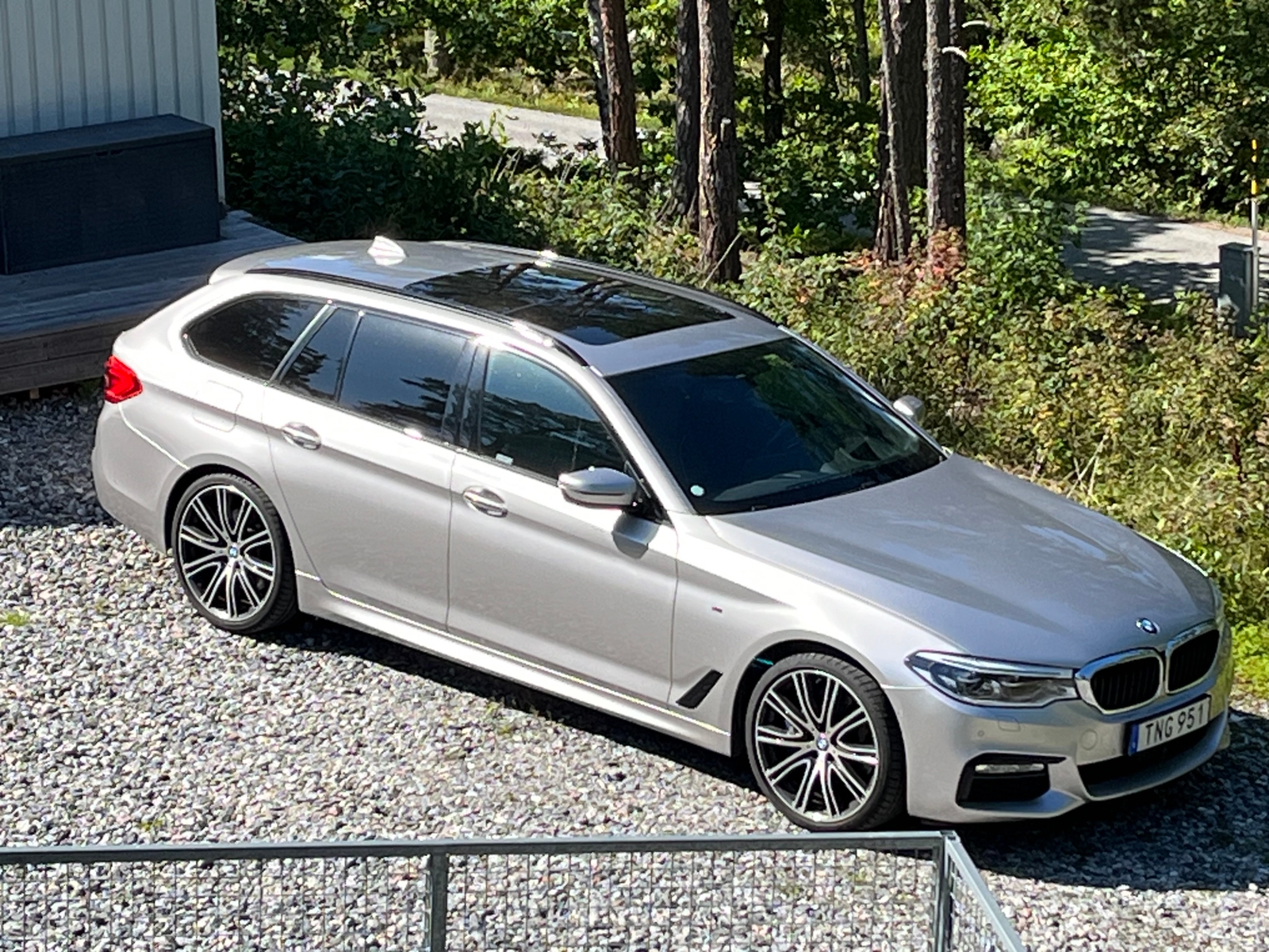 BMW 540d M Sport 2018, photo 2/10