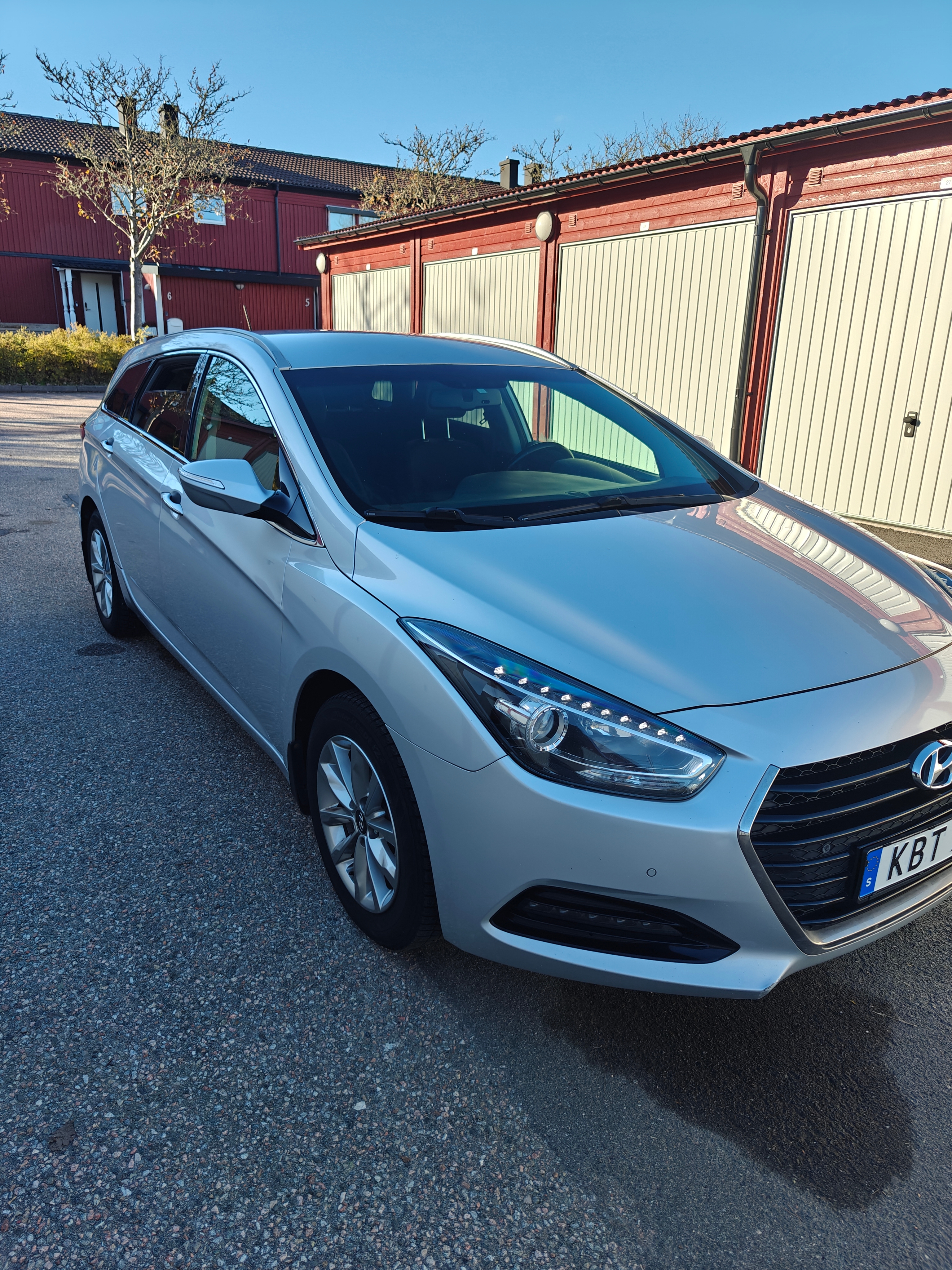 Hyundai i40 1.7 CRDi 2016, bild 3/10