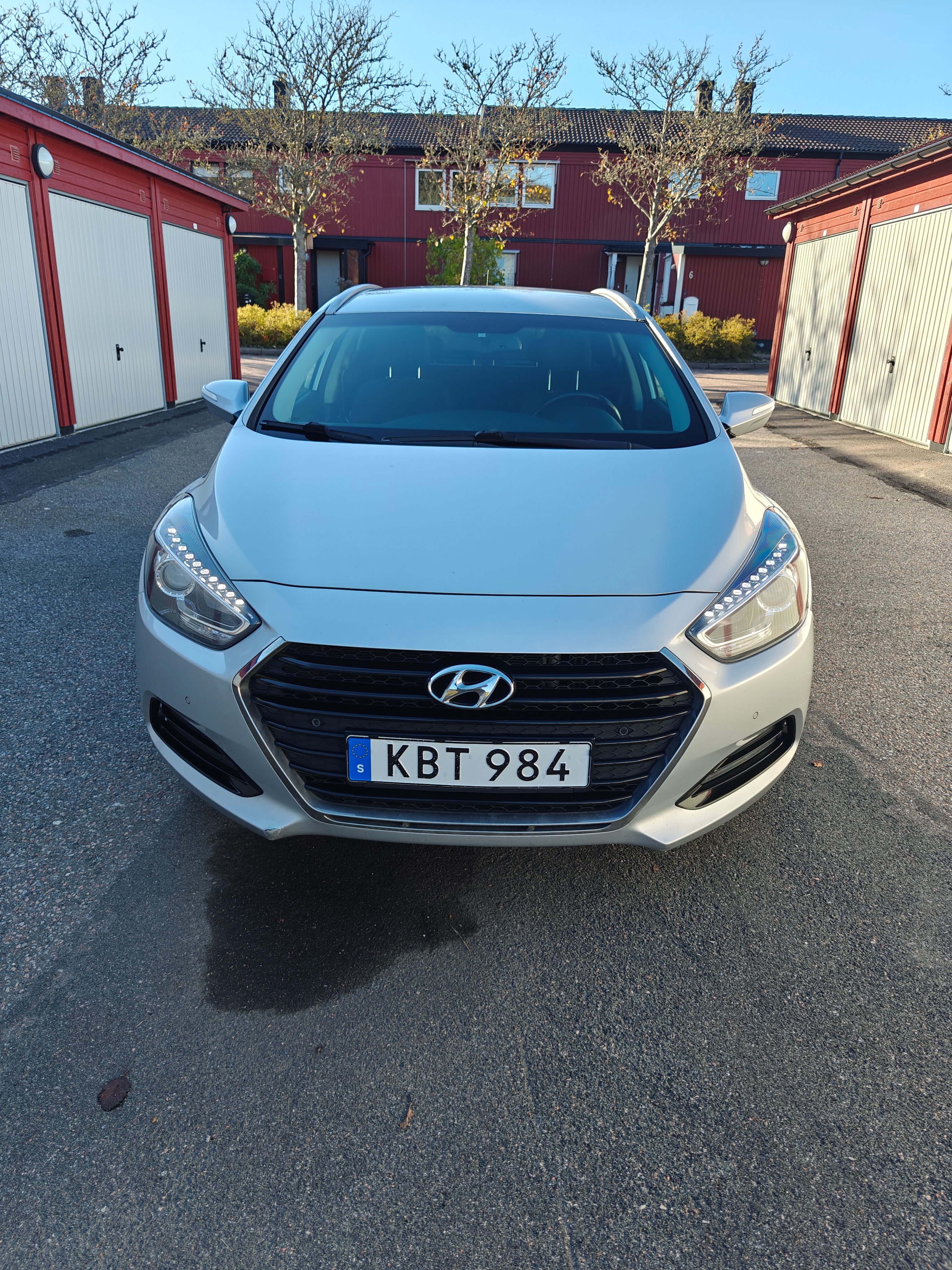 Hyundai i40 1.7 CRDi 2016, bild 2/10