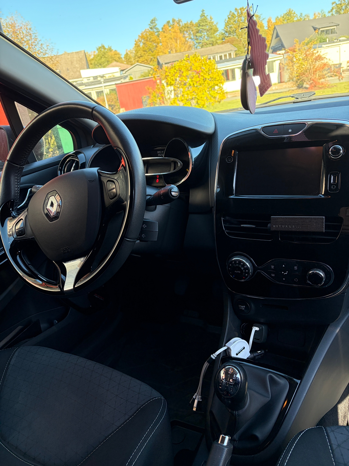 Renault Clio TCe 90 2014, photo 5/7