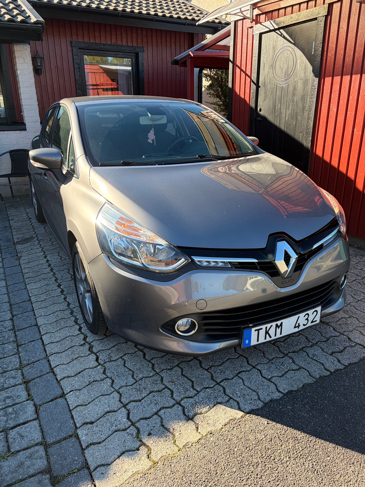 Renault Clio TCe 90 2014, photo 2/7