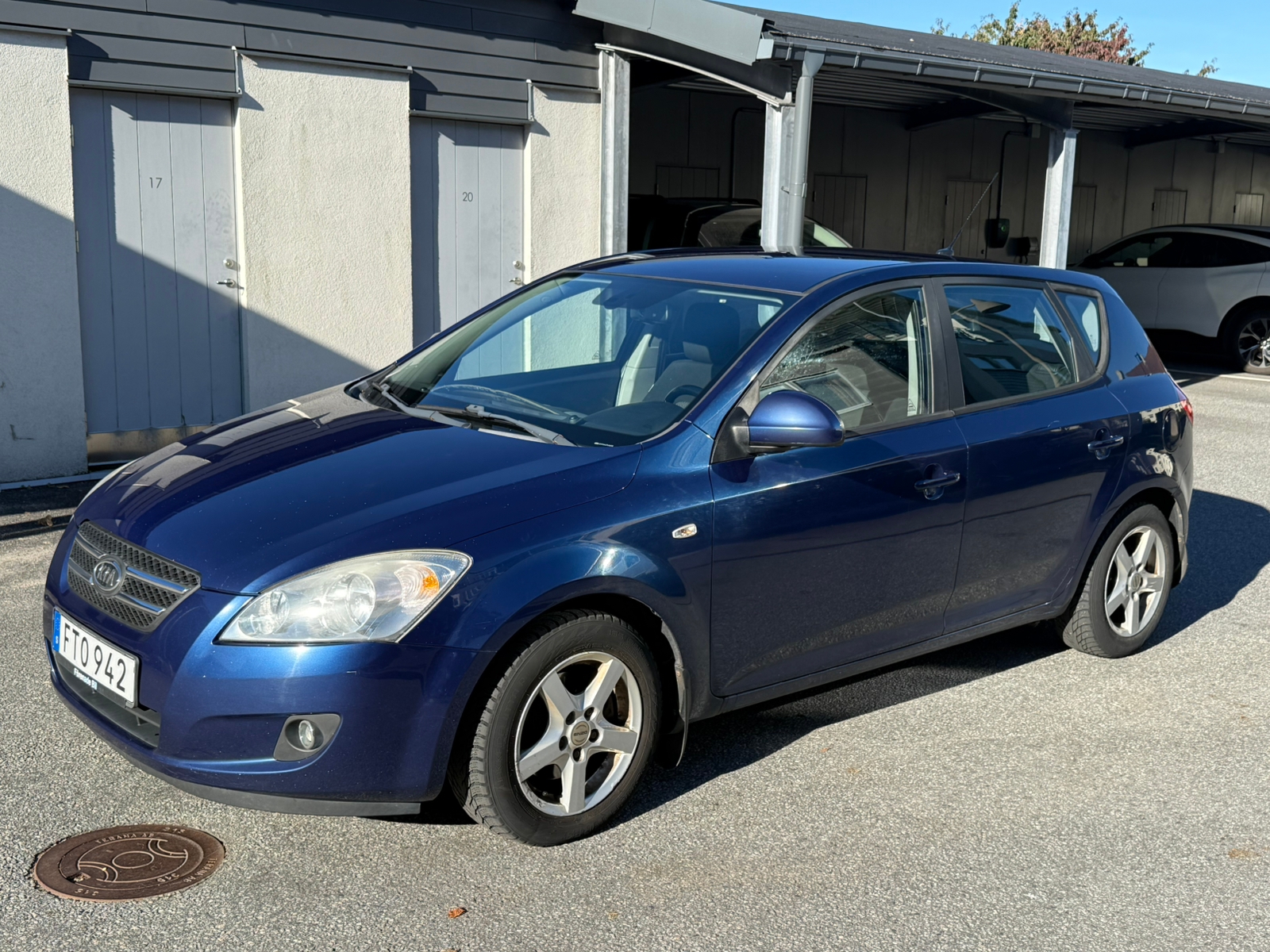 Kia Ceed 2007, bild 2/6