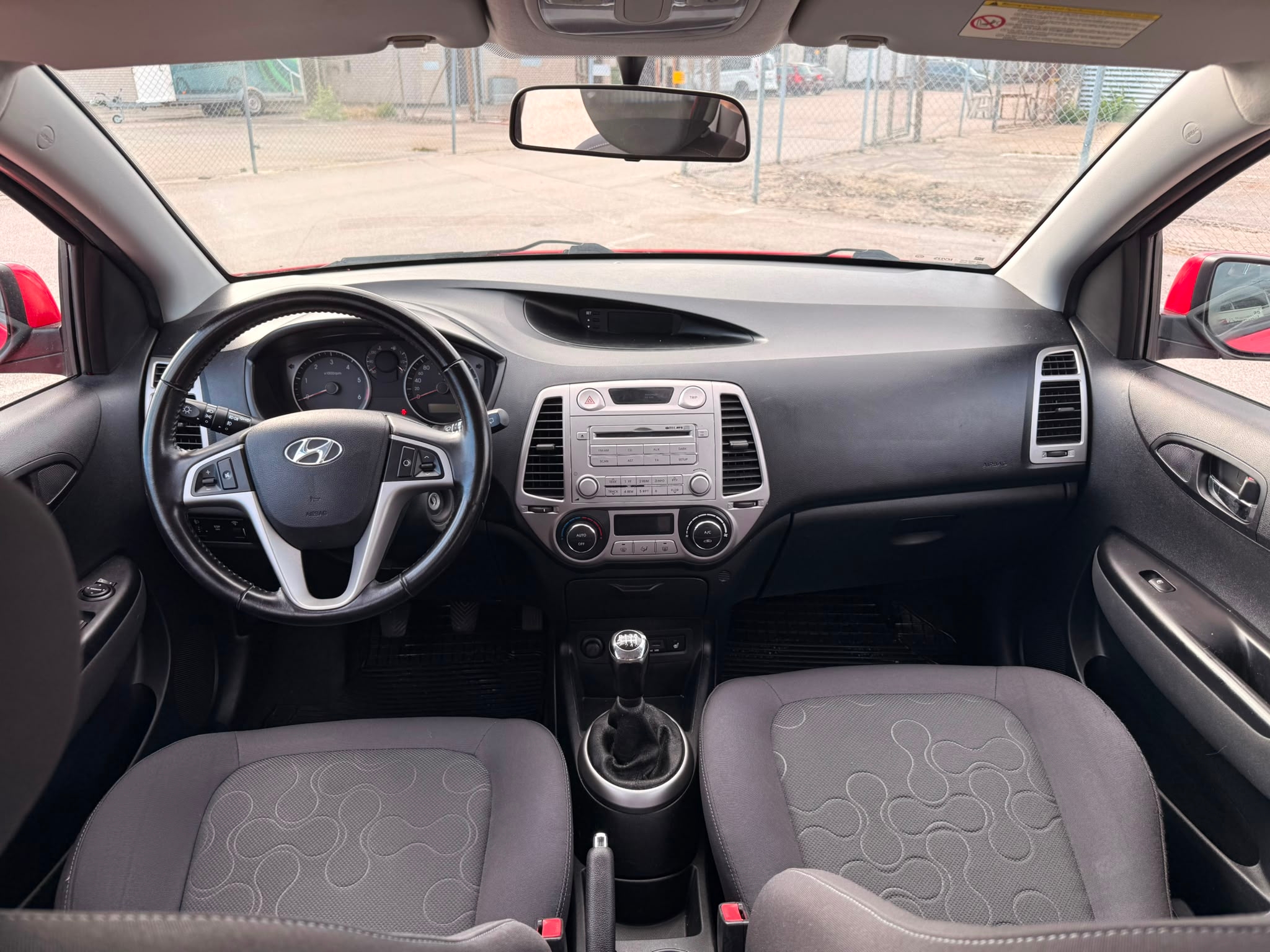Hyundai i20 1.6 CRDi 2010, bild 5/10