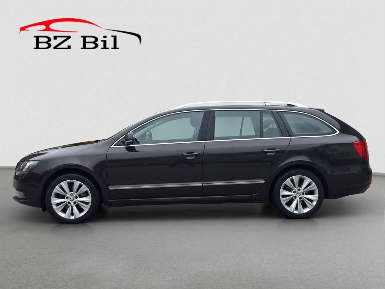 Skoda Superb 2.0 TDI Elegance 2015, bild 2/10