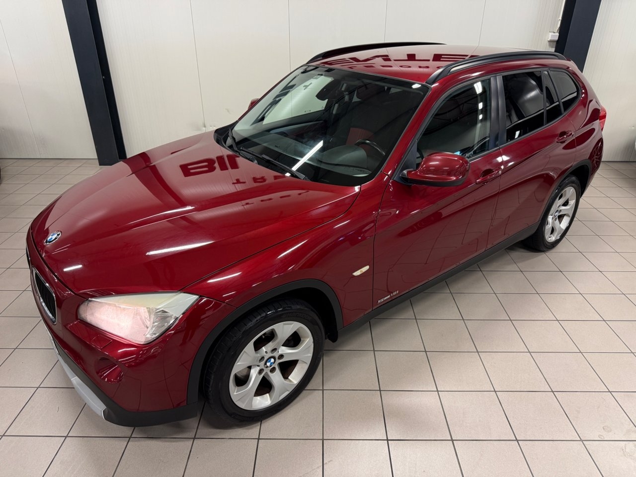 BMW X1 18i 2011, bild 2/10