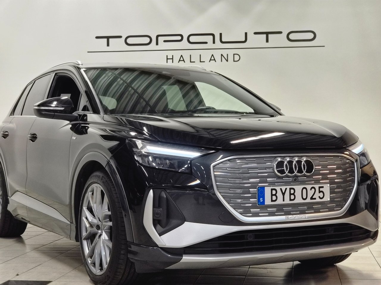Audi Q4 e-tron 40 S line 2023, bild 2/10