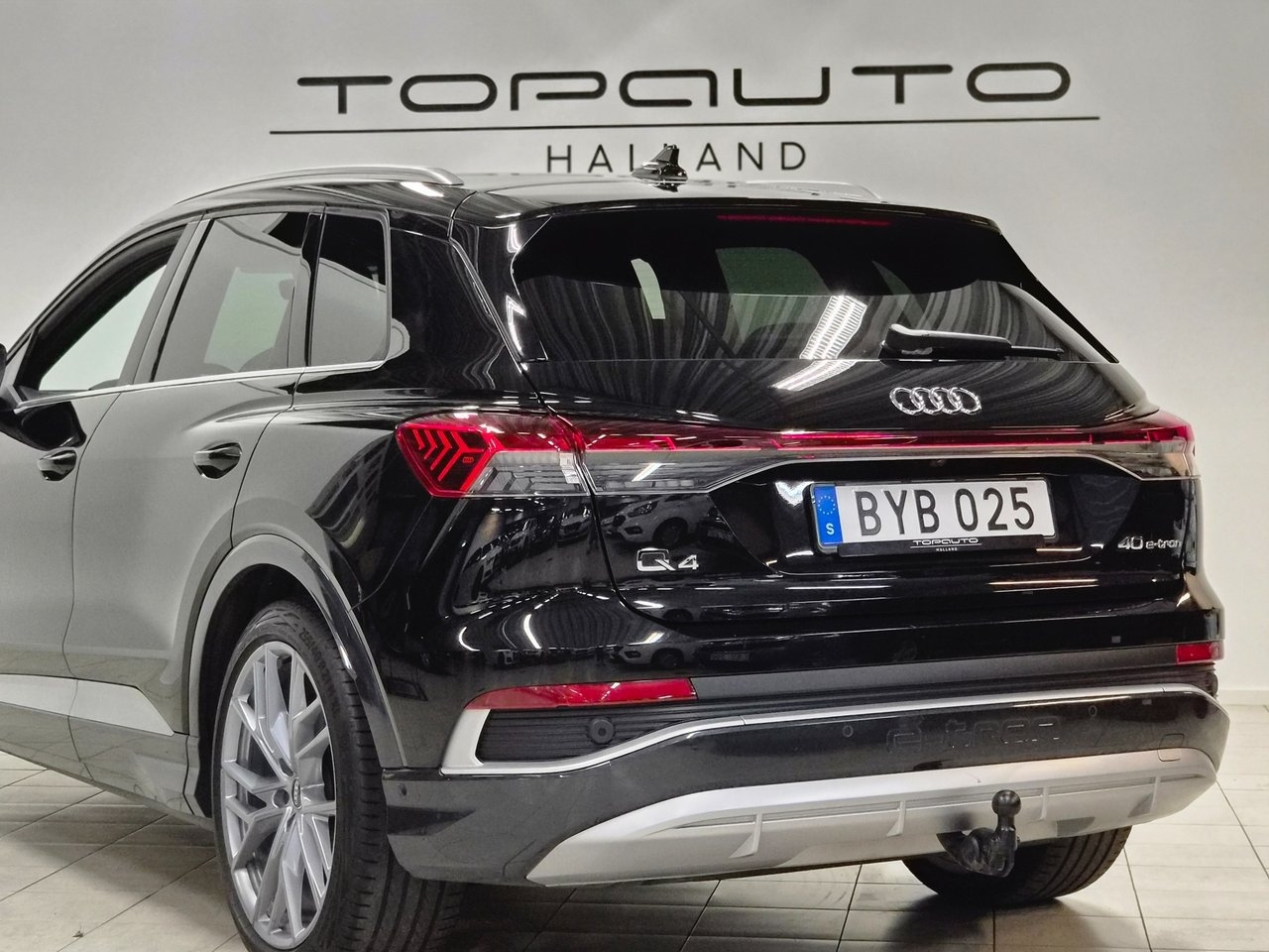 Audi Q4 e-tron 40 S line 2023, bild 5/10