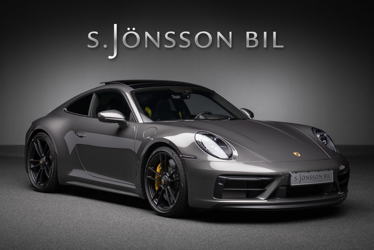 Porsche 911 Carrera GTS