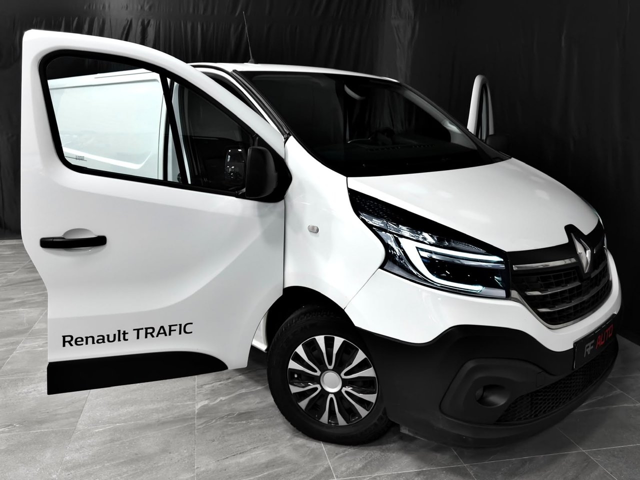 Renault Trafic dCi 145 2020, bild 4/10