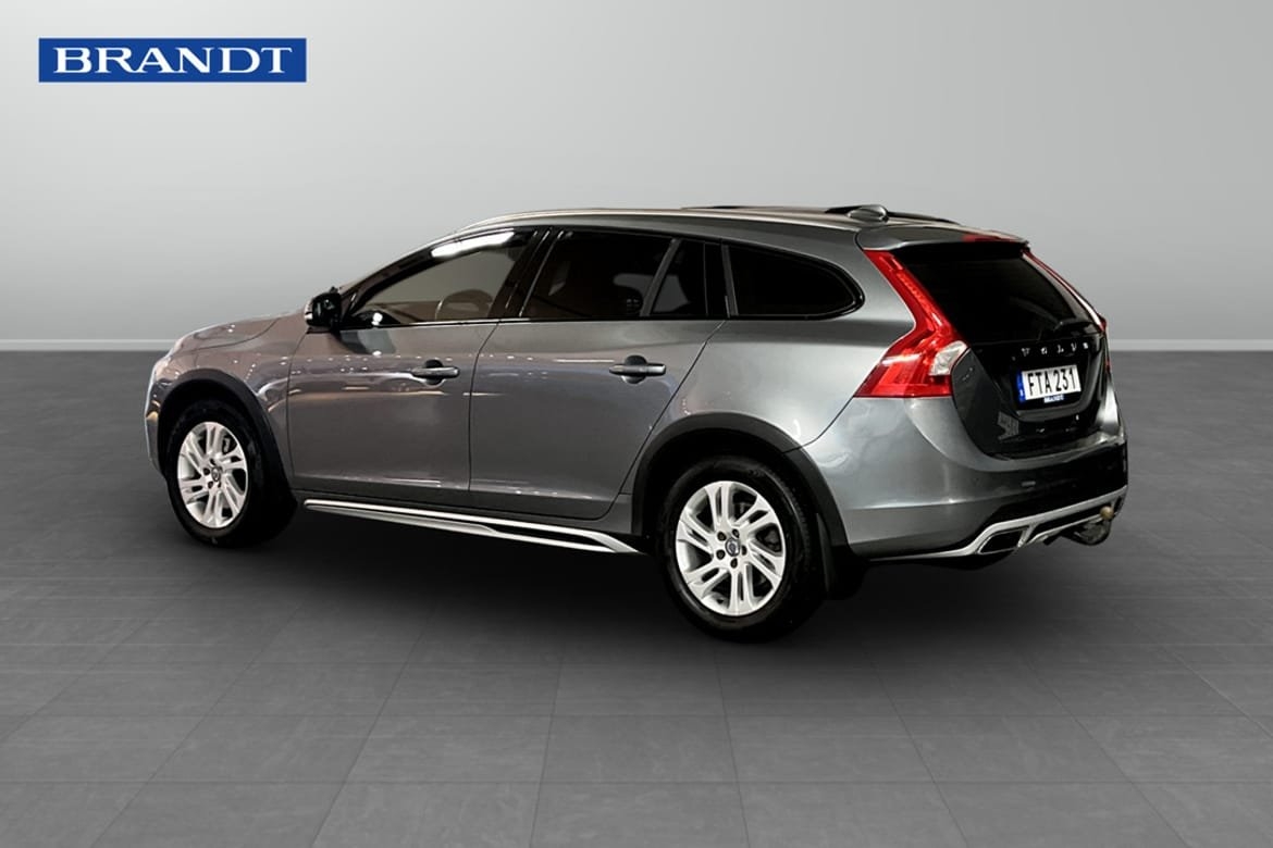 Volvo V60 Cross Country D3 2016, bild 2/9