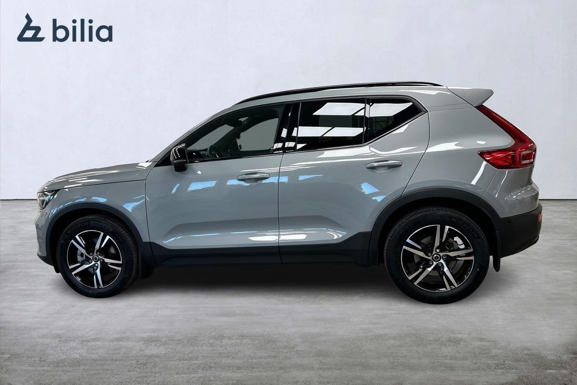 Volvo XC40 B3 Plus Dark 2025, bild 3/10