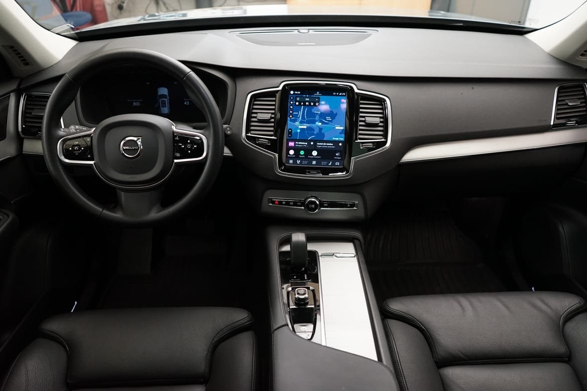 Volvo XC90 T8 Plus Dark 2023, bild 6/10