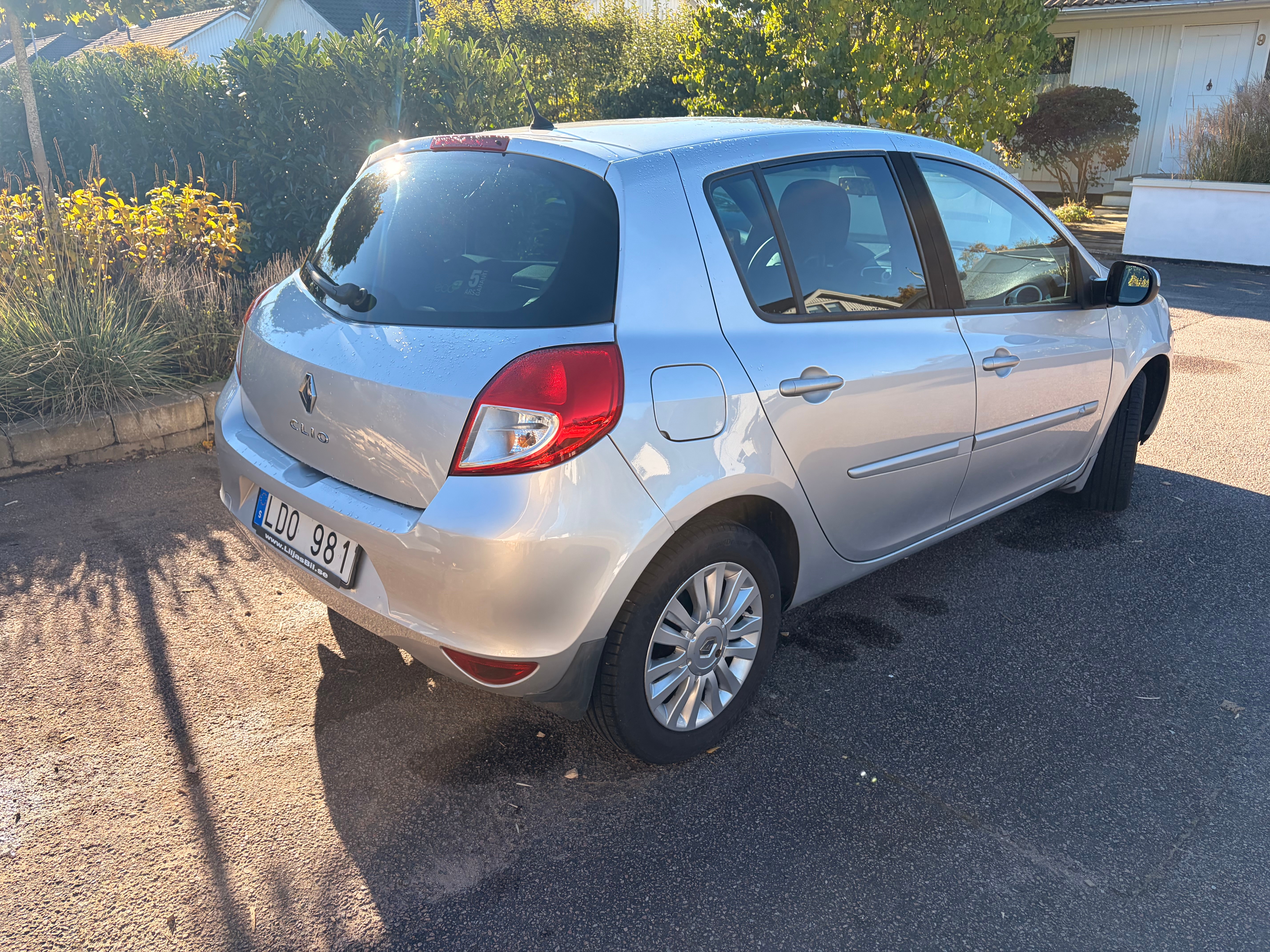 Renault Clio 2011, bild 2/6