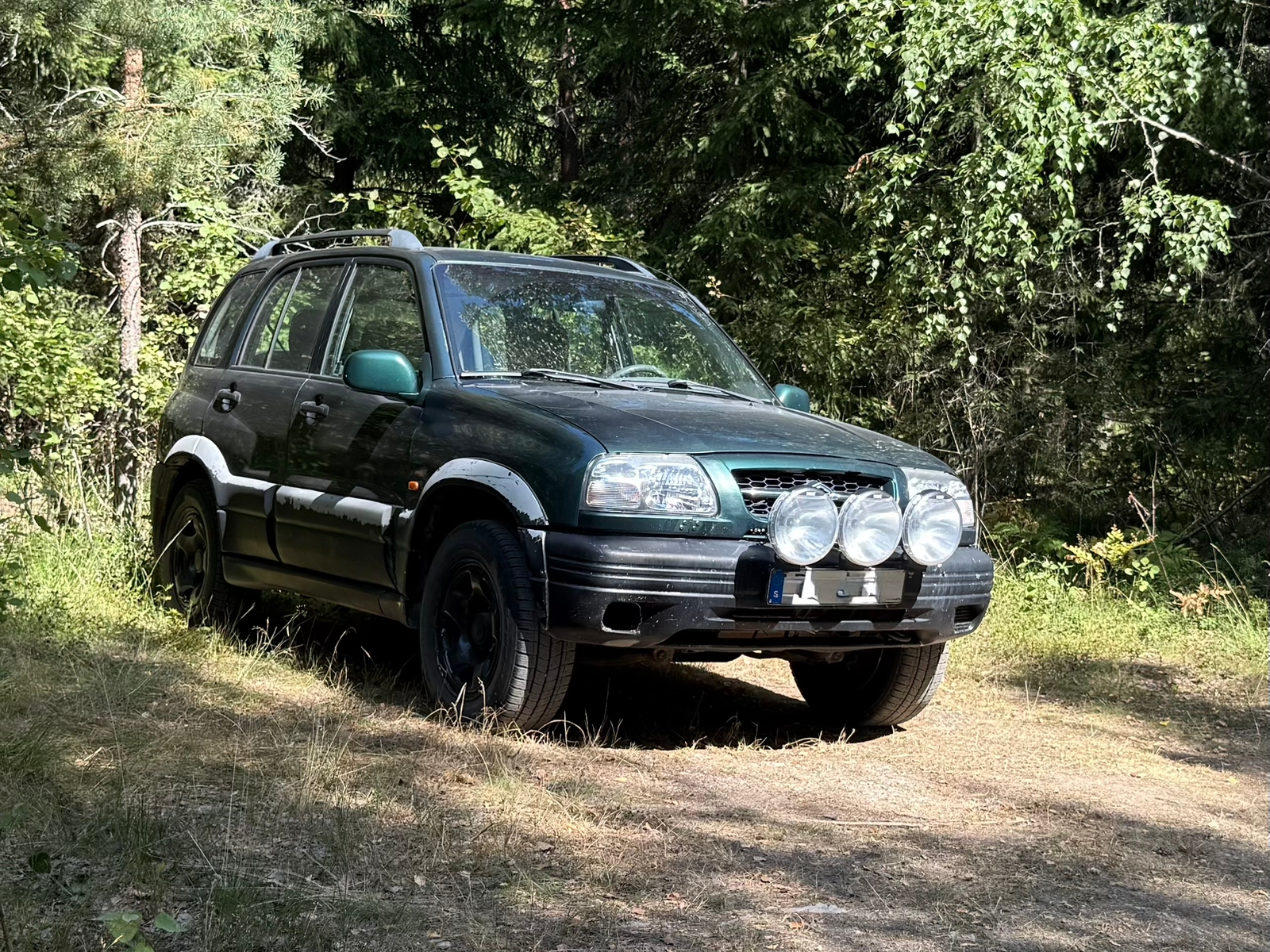 Suzuki Grand Vitara 2.5 V6 2000, bild 2/3
