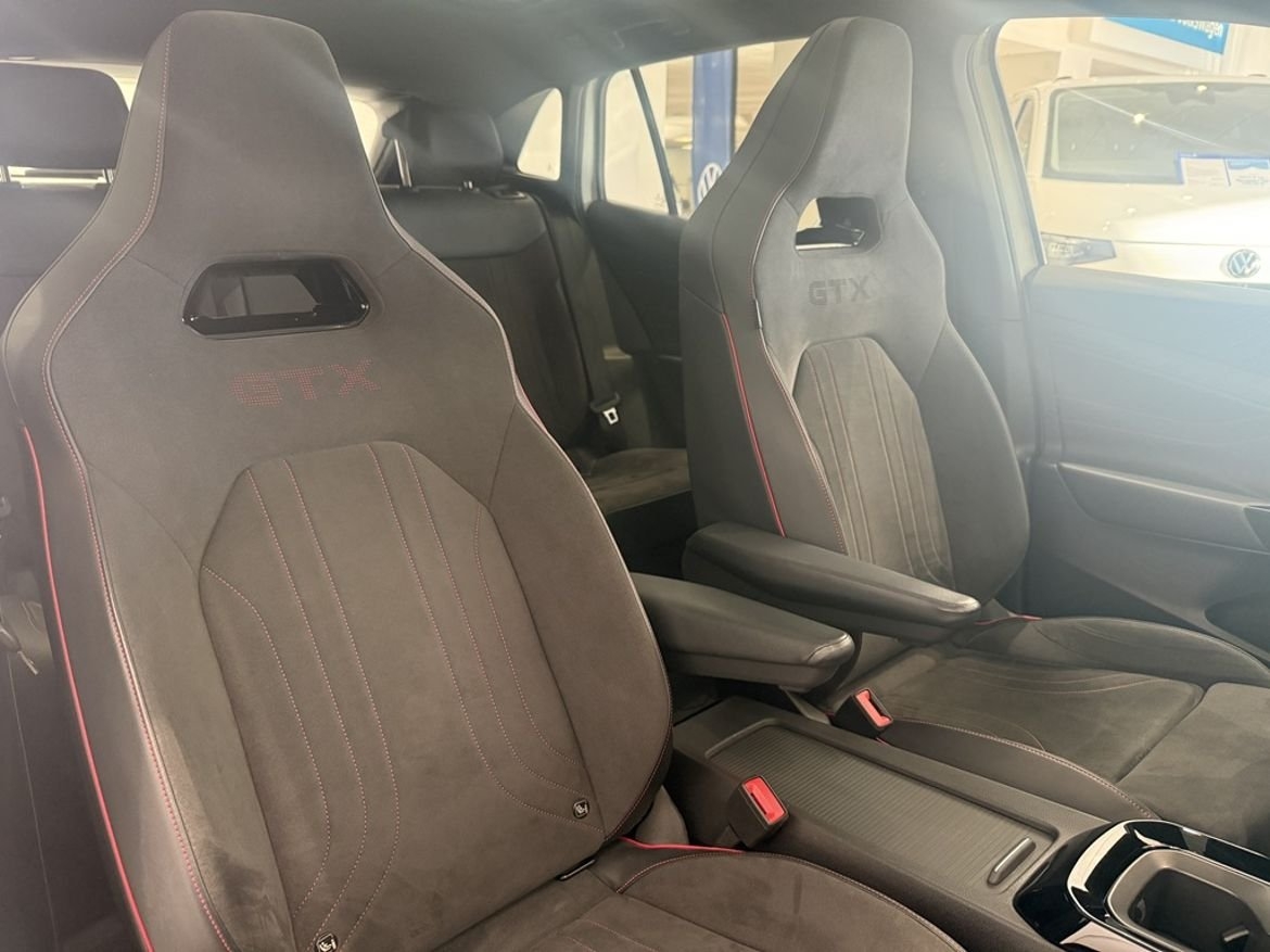 Volkswagen ID.4 GTX 2023, bild 7/10