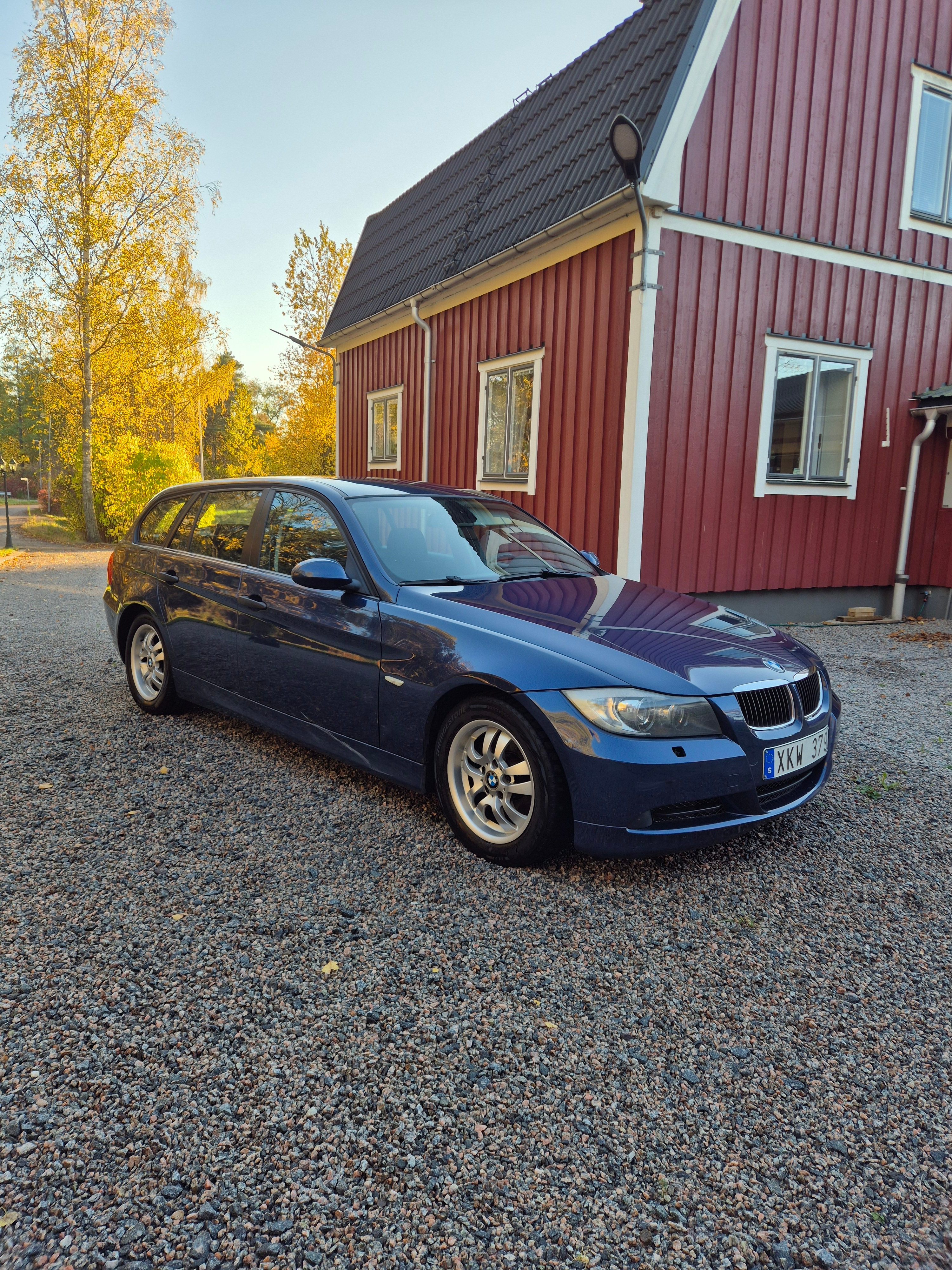 BMW 320i