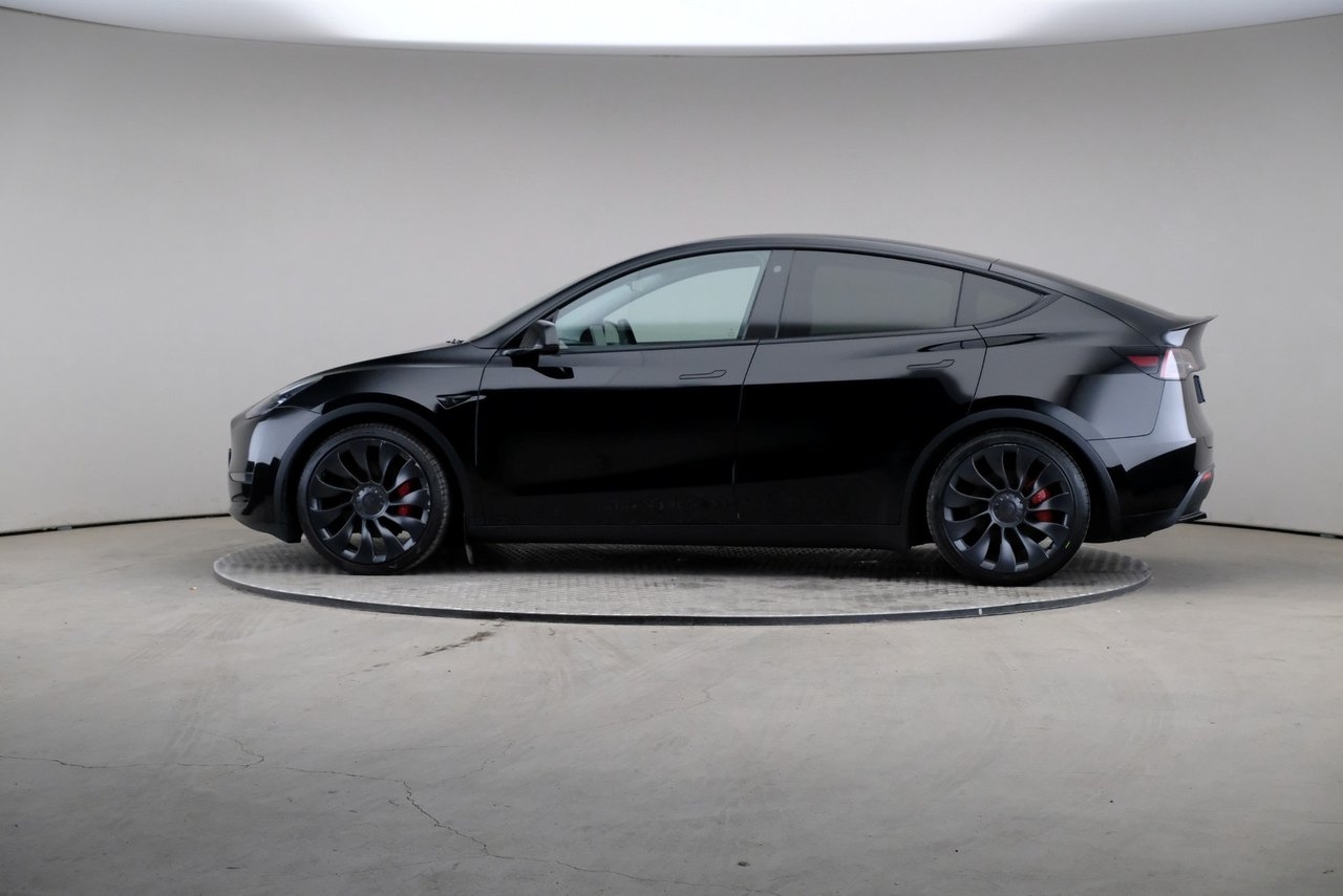 Tesla Model Y 2023, bild 4/10