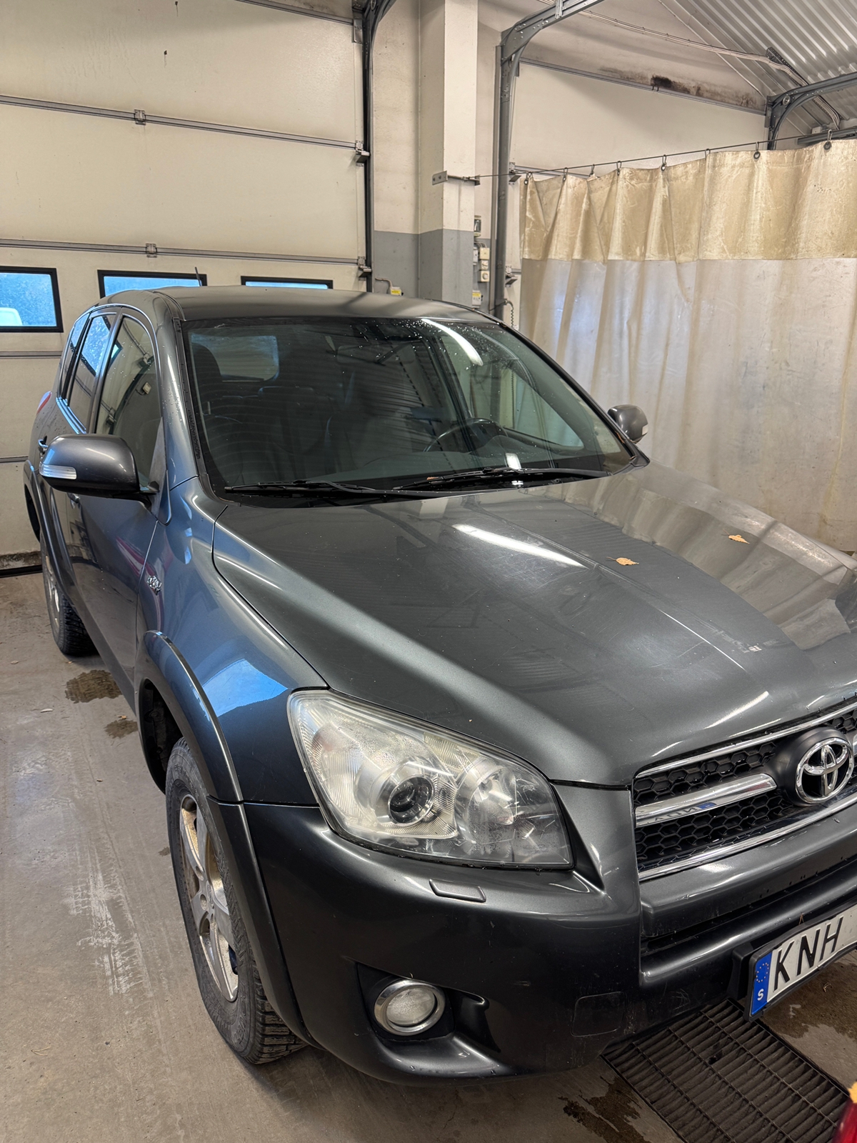 Toyota RAV4 2.2 D-4D 2010, bild 2/7