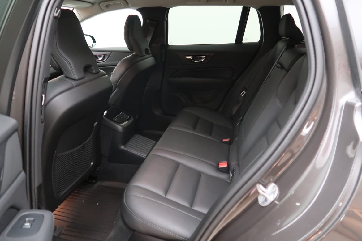 Volvo V60 T6 Plus Dark Nordic 2025, bild 5/10