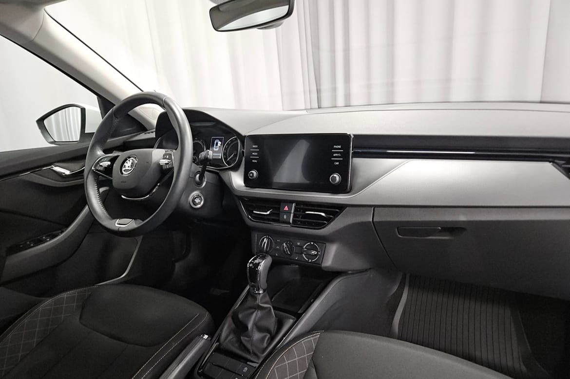 Skoda Kamiq 1.0 TSI Ambition 2023, photo 7/9