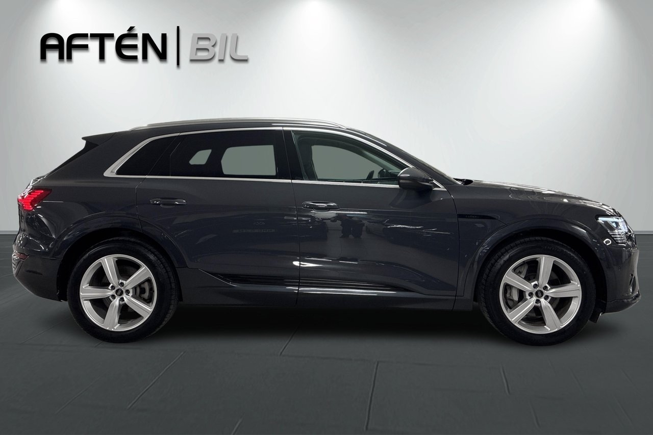 Audi e-tron 50 2024, photo 6/10